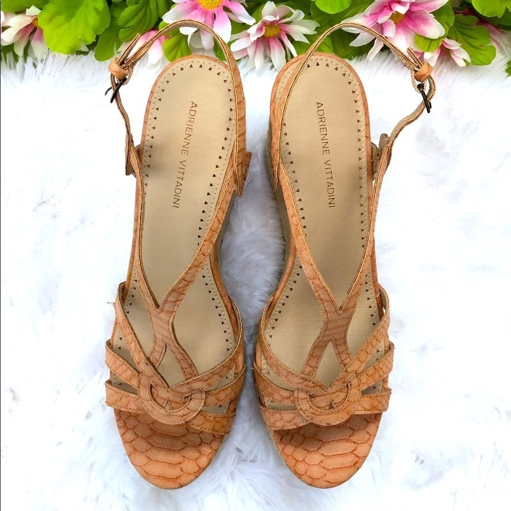 Woman’s Adrienne Vittadini Sandals